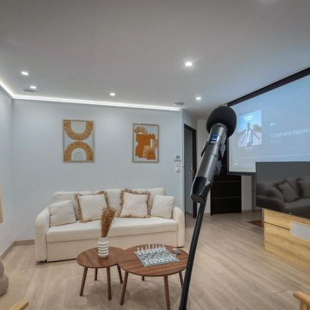 La Villa - Piscine / Karaoke / Jeux Fontaine  외부 사진