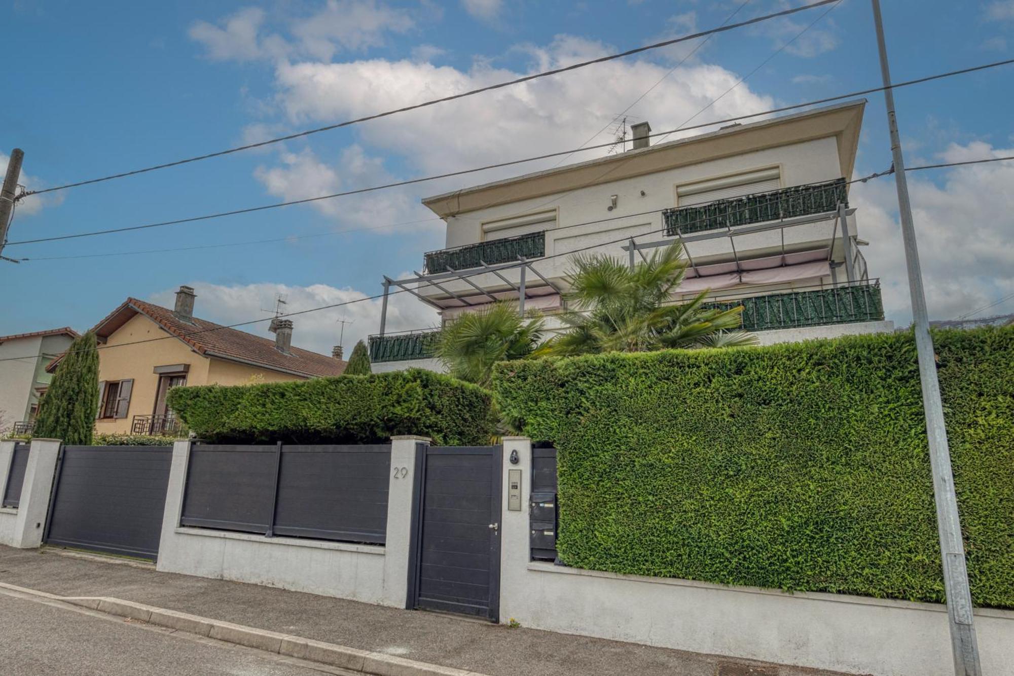 La Villa - Piscine / Karaoke / Jeux Fontaine  외부 사진